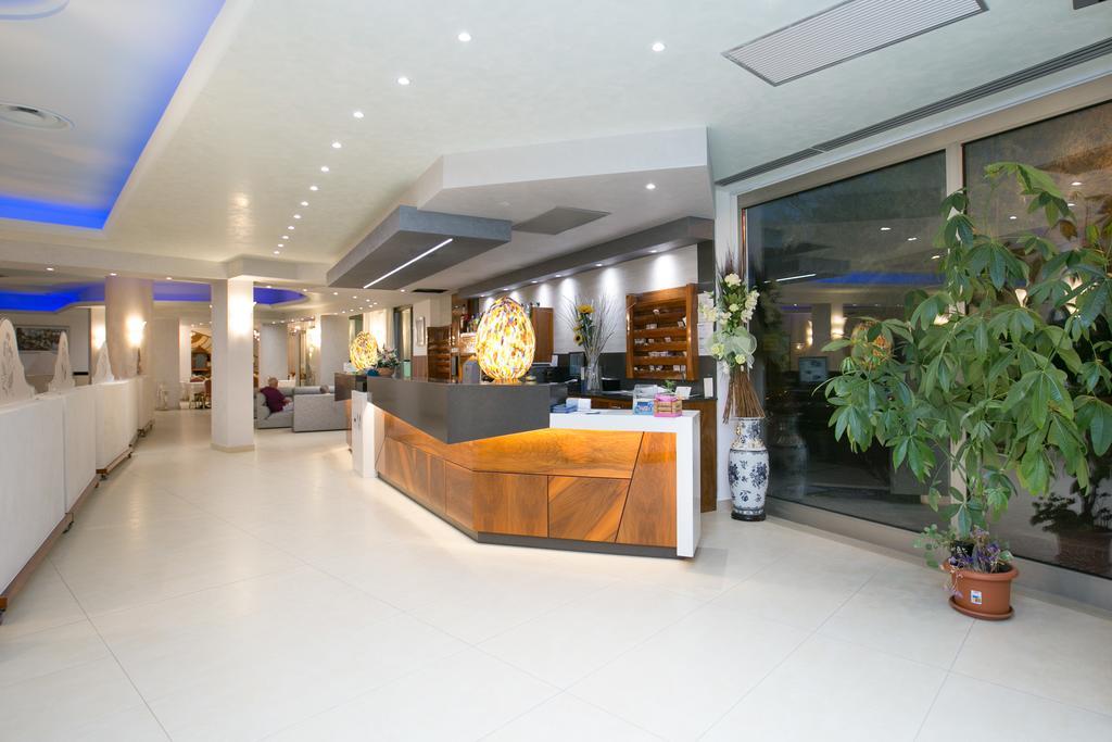 Hotel Metropol Sottomarina Exteriör bild