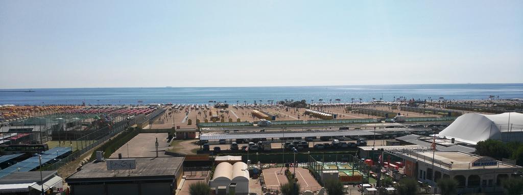 Hotel Metropol Sottomarina Exteriör bild